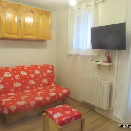 Village Cosy Avec Balcon 라포